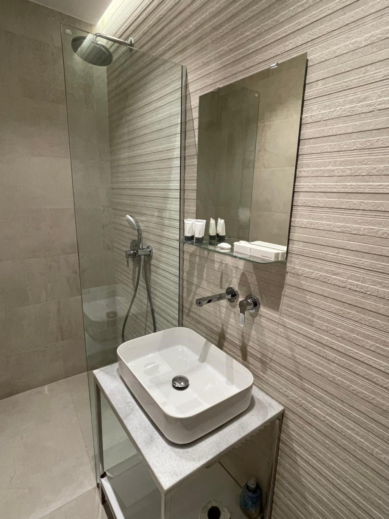 Amazon 8 Guesthouse Tiranë Luaran gambar